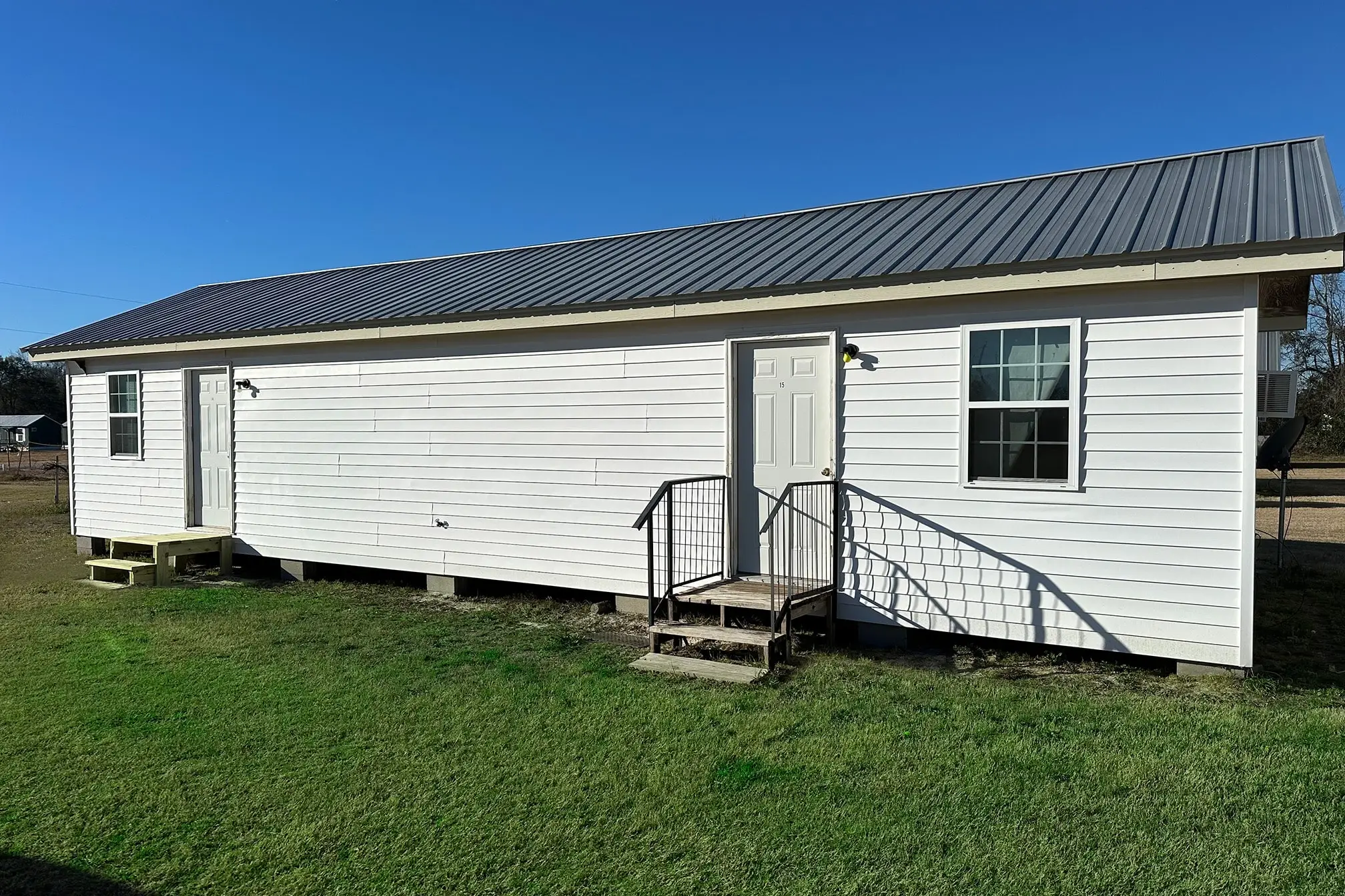 Furnished cabin with metal roof and private entrances